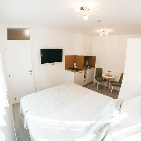 Elegant Lasta Мостар