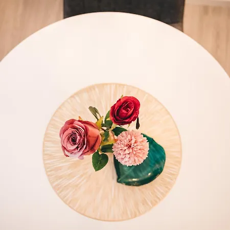 Elegant Lasta Апартаменты