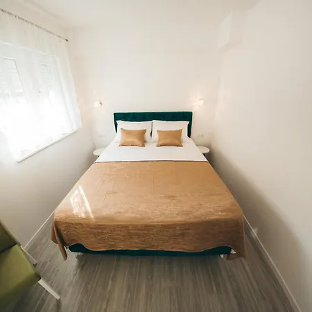 Elegant Lasta Apartment